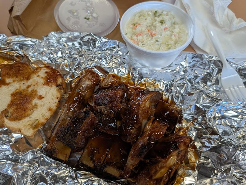 Mama Lucy's Home Style Cooking food